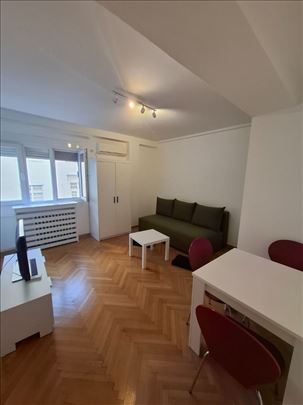  Klinički centar, Resavska, 26m2, uknjižen