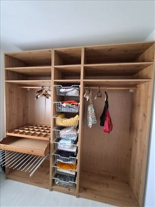 Prodajemo Ikea plakar-orman