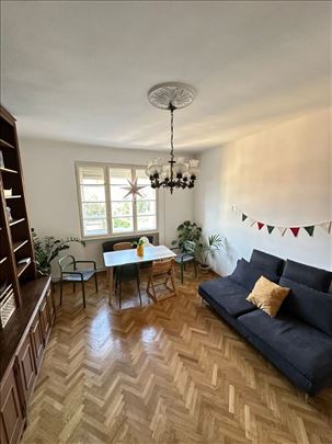 4.5 renoviran salonac