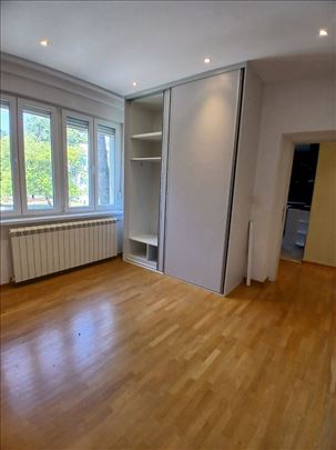 Dedinje 53m2 dvoiposoban