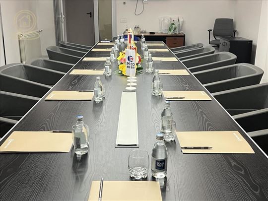 Lux poslovni prostor 500m2, blizu Beograda na vodi