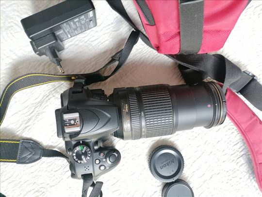 Nikon D3400 sa objektivom 18-140 3400 okidanja