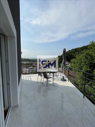 Vidikovac, lux stan 100m2