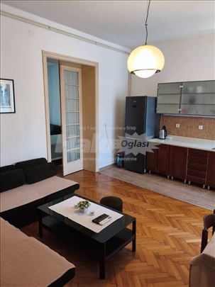 Dvosoban namešten stan Vračar, Koče Kapetana 58m2