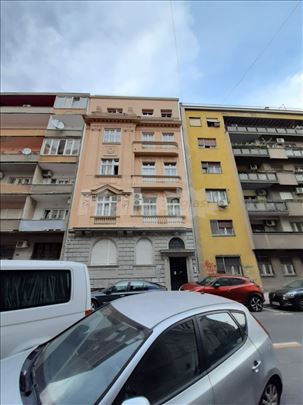Izdajem stan u centru Beograda - Gospodar Jovanova