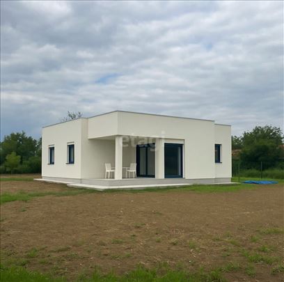🏡 Moderan dom sa stilom i velikim dvorištem