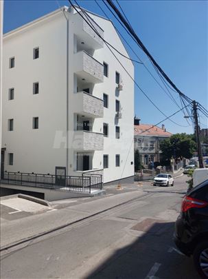 Prodaje se jednoiposoban stan u Mirijevu