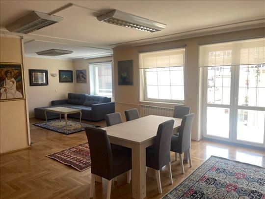 Sokolska,150m²,gar.mesto