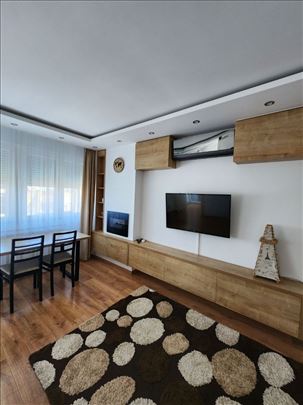 Blok 61, renoviran, lepo sređen, ID 24690