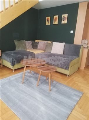 Petlovo brdo, stan 30+19m2