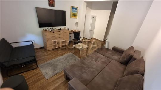 Širi centar - Senjak #63632