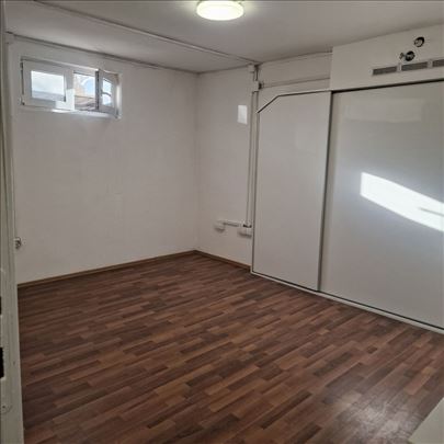 Top ponuda , Savska preko puta BW 43m2