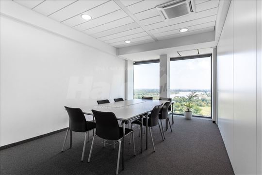 Privatne kancelarije za 4 osobe u Regus USCE Tower