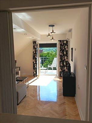 Izdavanje, Kaluđerica 80m2 2.5