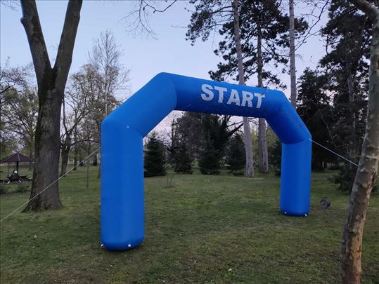 Oprema za trke -sportske manifest.-Ciljna kapija