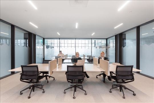 Bukirajte rezervisano coworking mesto Navigator II