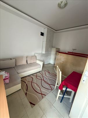 Garsonjera na izdavanju u kuci (zasebno)