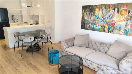 Nov,Welport,100 m2,3.0,Svetao,Velika terasa,Garaža