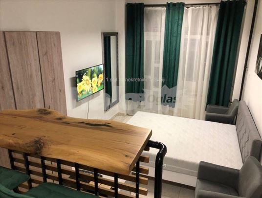 POVOLJNO - Bežanijska kosa 3, useljiv stan