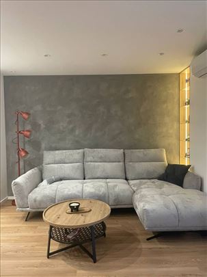 Senjak, Bulevar Vojovde Bojevica, 2.5 lux