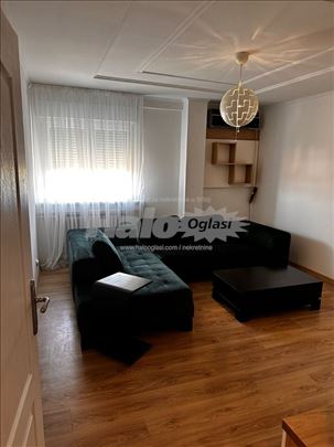 Stan za izdavanje Zemun kod parka 50m2