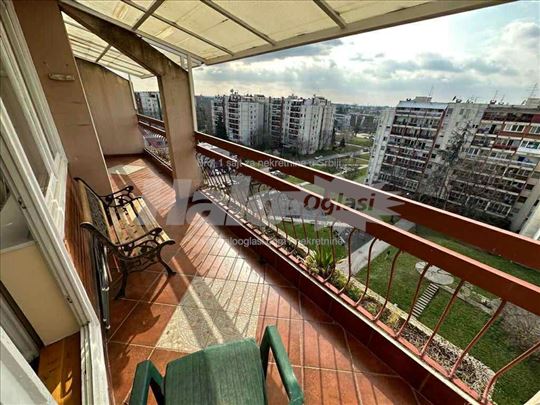 Trosoban stan, Novi Beograd Blok 70a25