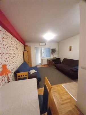 Zvezdara, Dimitrija Tucovica 33m2 plus 12m2 terasa