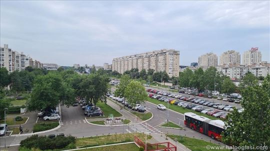 Arena, 4.0 stan sa garažom 