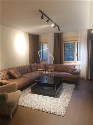 Hram, lux stan sa garažnim mestom ID#11912