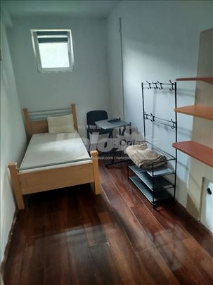 Izdajem stan od 40m2 Novi Beograd , Vinogradska 
