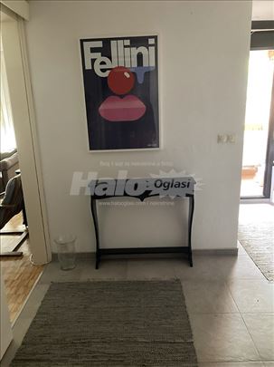 Lep dvosoban stan za par