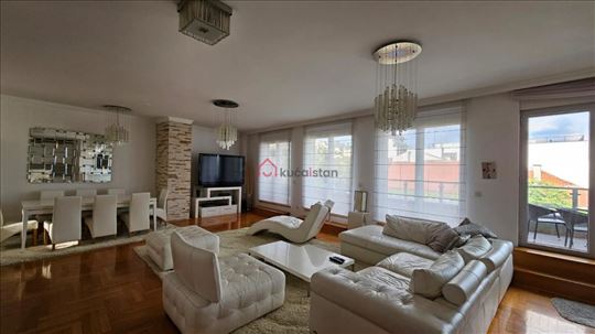 Luxury Penthouse Duplex, Terraces, Čuburski Park