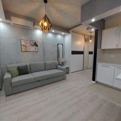 Novi Beograd-A Blok, garsonjera 30 m2, lux uređena