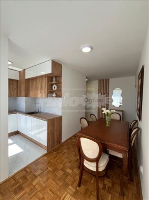 Renoviran LUX stan 2.0 Uknjižen