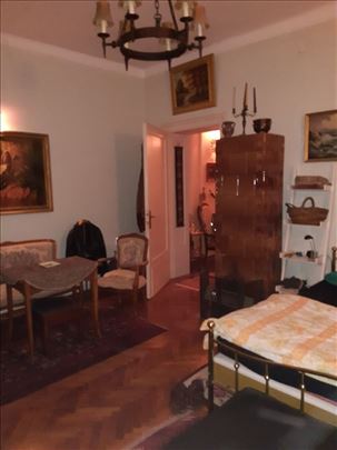 Senjak, Žanke Stokić, salonski stan