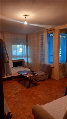 Zemun - Galenika-83m2-terasa-trosoban-uknjižen 