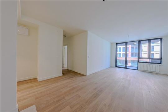 BW Sensa-Luksuzan stan na premium lokaciji! ID#119