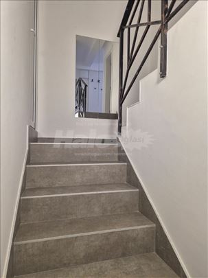 Izdavanje stana Zvezdara-Šabačka 12