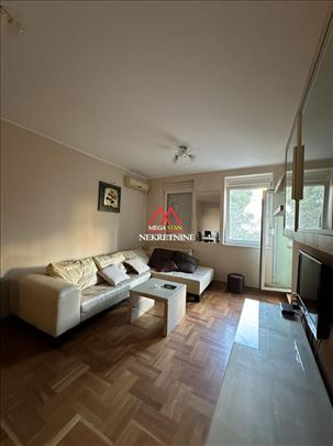 Jednoiposoban stan - 40m2 - Grbavica