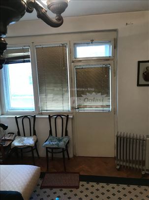 Prodaja stana Bg Crveni krst Golubacka 61/183000