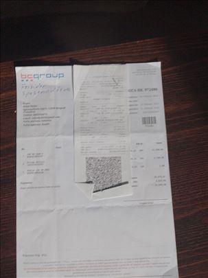 Продајем фрижидер Вокс Кг250Е