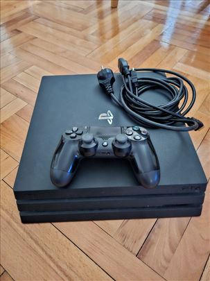 Sony PlayStation 4 (1TB)