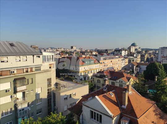 Stan u srcu Vračara, odmah useljiv, 25m2