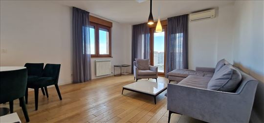 A blok, lux, novogradnja, garaža, ID 24715