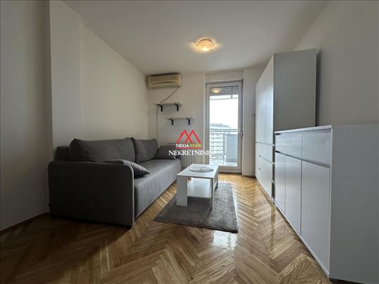 Garsonjera - 27m2 - Grbavica