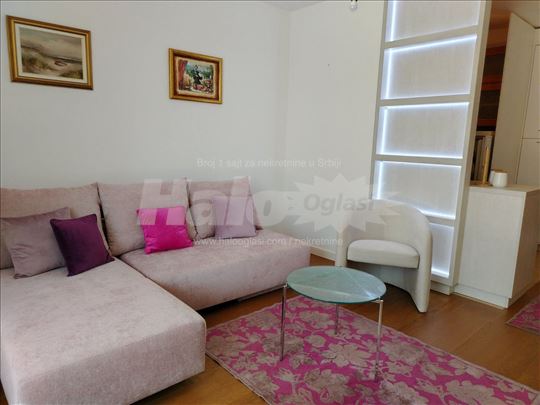 Gray rezidence Nova Pazova stan 55 m2