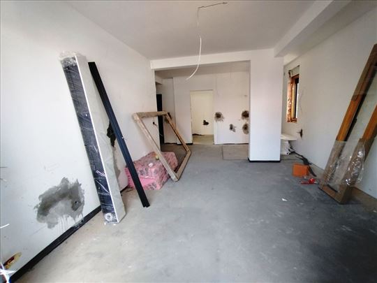 Ilindenska Kluz Zvezdara 70 m2 3,0 1/3 EG