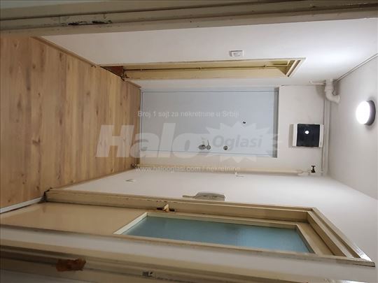 Izdajem stan 32m2