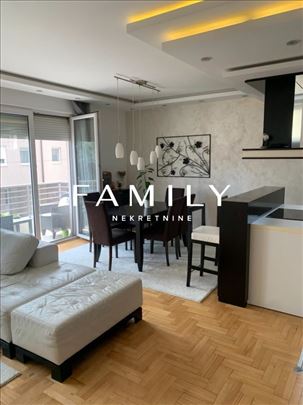 Prodaje se renoviran 3.5-soban stan na početku Adi