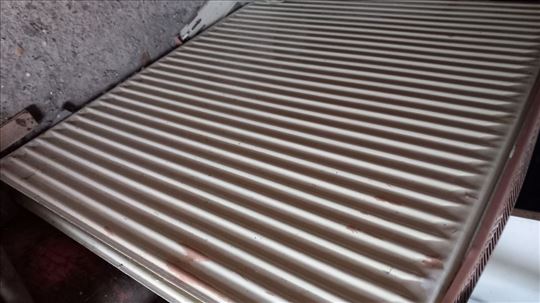 Prodajem panelni radijator 1000 x 900